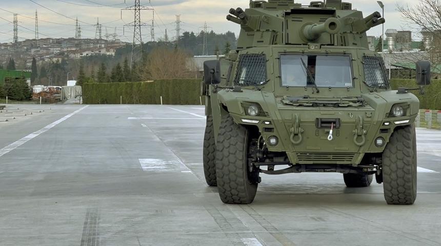 Onu yakalamak çok zor! Yengeç gibi hareket ediyor: Türk zırhlısı AKREP II seri üretime hazırlanıyor