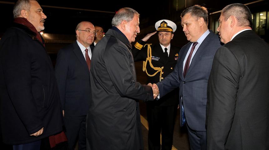 Bakan Akar ve MİT Başkanı Fidan, kritik 'dörtlü toplantı' için Moskova'da