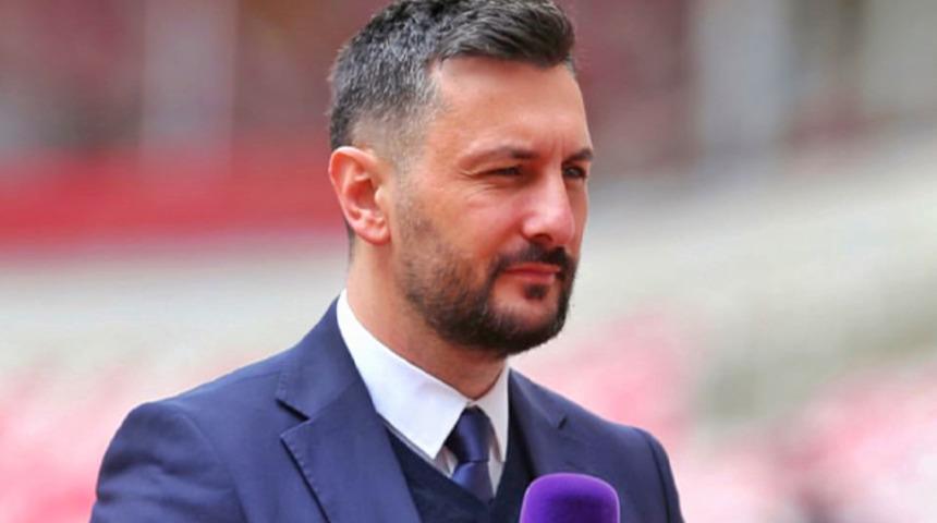 beIN Sports'un Fenerbahçe muhabiri Ünal Emin Canbay, sosyal medyadaki videolarıyla dikkat çekiyor