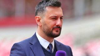 beIN Sports'un Fenerbahçe muhabiri Ünal Emin Canbay, sosyal medyadaki videolarıyla dikkat çekiyor