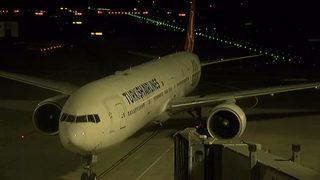 Son dakika: Sudan'dan tahliye edilen Türk vatandaşları İstanbul'a getirildi