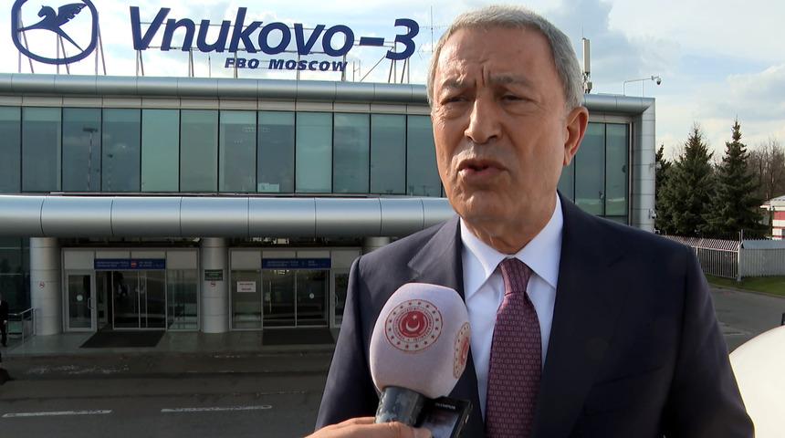 Bakan Akar'dan Suriyelilerin geri dönüşüyle ilgili kritik mesaj! "Bir diğer amacımız" diyerek açıkladı: Türkiye'ye yönelik olası yeni bir mülteci akınını önlemek...