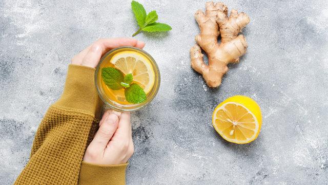 Şişkinliğe ve hazımsızlığa iyi gelen bitki çayları nelerdir? Mide ve bağırsaklara iyi gelen çaylar 