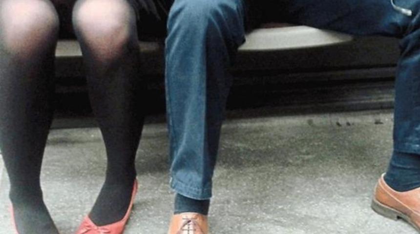 Belediye otob&uuml;s&uuml;nde iğren&ccedil; olay! 