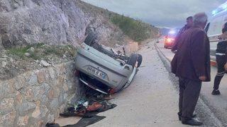 Afyonkarahisar'da iki otomobilin çarpışması sonucu 5 kişi yaralandı