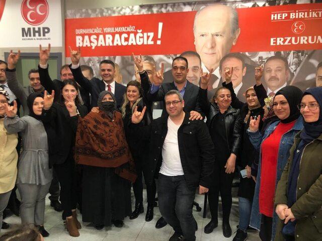 İYİ Parti milletvekilliği adaylığından istifa edip MHP'ye katıldı! - Haberler