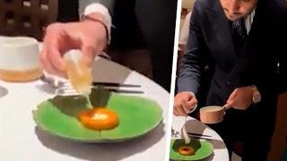 Sosyal medyanın gündemine yerleşen ‘soğan halkası’ sunumu! Her bir malzeme için farklı bir garson geldi