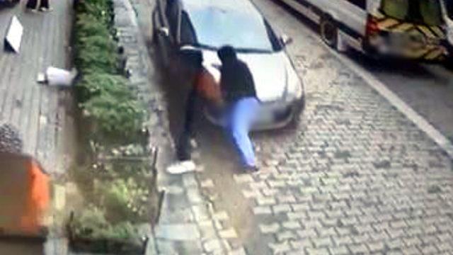 Korkunç olay, otomobilini park ettikten sonra yaşandı! Görgü tanığı: Büyük olasılıkla...