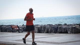 Sinop'tan Hatay'a koşan iş insanı depremzedeler için bağış topladı