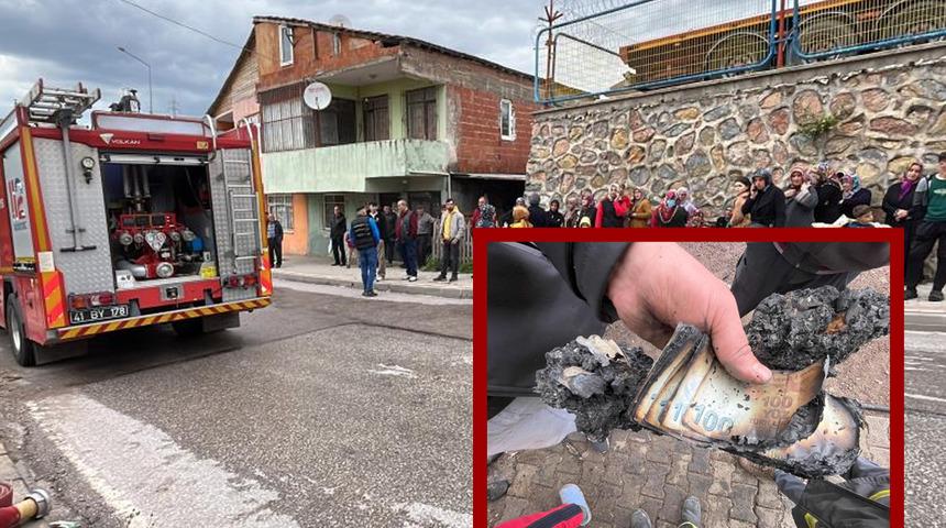 Kocaeli'de iki katlı binanın çatısı kül oldu! 30 bin TL'lik birikimi yandı