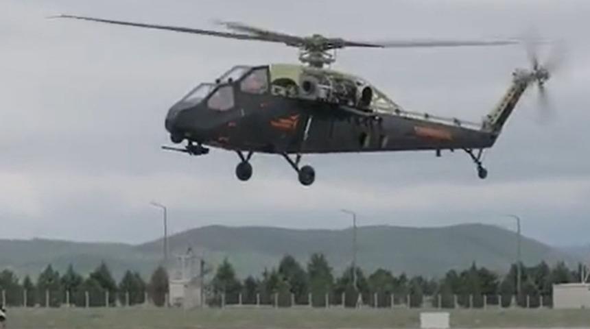 Dünyada kendi sınıfında üçüncü... ATAK-2 helikopteri ilk kez havalandı!