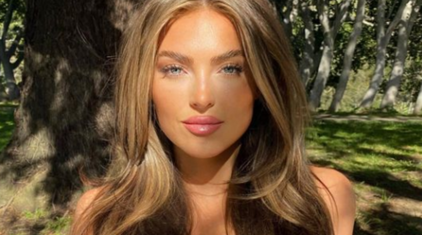 Sosyal medya fenomeni Julia Sandoval yine bildiğiniz gibi! Şekerli pozu Instagram’ı salladı