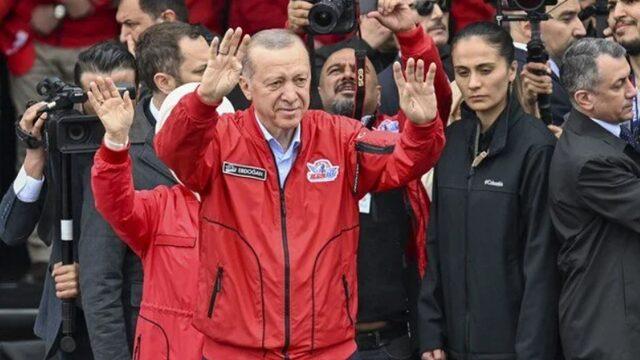 Türkiye'nin ilk uzay yolcusu kimdir? İlk Türk uzay yolcusu Alper Gezeravcı kaç yaşında ve nereli?