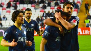 Diego Rossi'ye 8 dakika yetti! Oyuna girdi, golünü attı Fenerbahçe'yi Sivas deplasmanında 1-0 öne geçirdi
