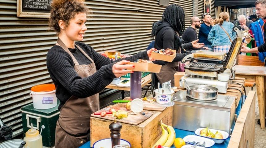 D&uuml;nya sokaklarında pop&uuml;ler olan 11 otantik yemek