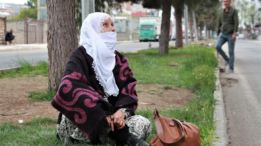 2,5 aydır her sabah yapıyor! 73 yaşındaki Halime teyzenin çarpıcı hikayesi: Önüne gelip...