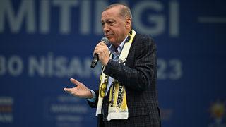 Son dakika | 'Gelirken gördüm' diyerek açıkladı! Cumhurbaşkanı Erdoğan, Kılıçdaroğlu'na o billboardlar üzerinden yüklendi: İzmir'de de onu yazmış