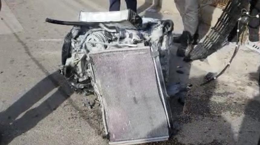 3 gün önce almıştı, kaza yaptı! Aracın motoru metrelerce ilerde bulundu