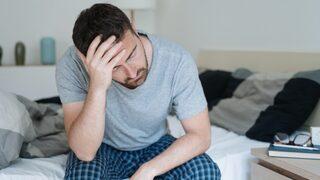 Uykuda bu belirtiyi yaşıyorsanız göz ardı etmeyin! Kanserin en yaygın belirtisi