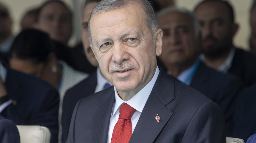 14 Mayıs'ı hatırlattı, işçilere yönelik atılan adımları anlattı: Cumhurbaşkanı Erdoğan'dan '1 Mayıs' mesajı: Siz işçi kardeşlerim...