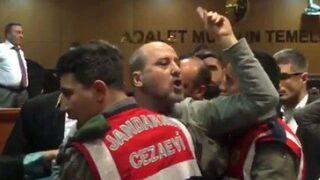 Ahmet Şık'tan mahkeme başkanına: Umarım kendinizinki gibi mahkemelerde yargılanmazsınız