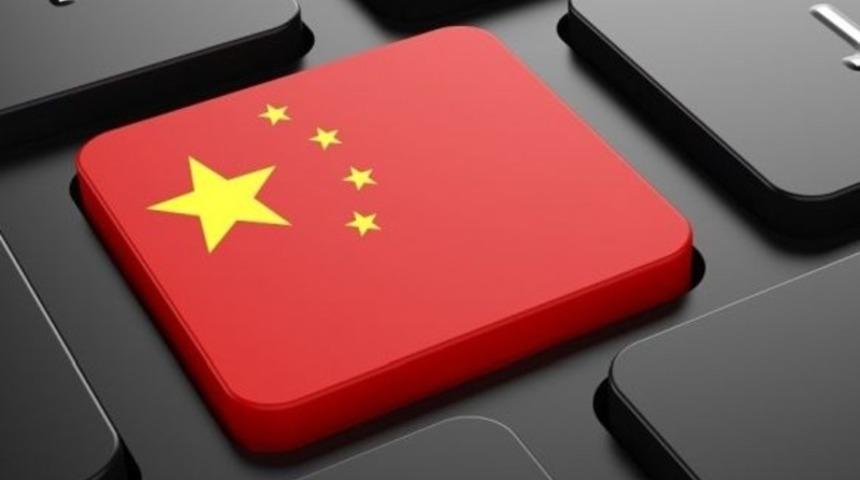 13.000&rsquo;in &uuml;zerinde web sitesini kapattı!