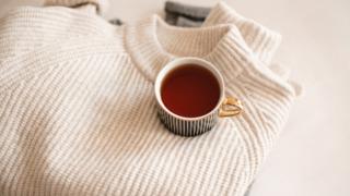 Meğer kahvaltıda içilen çay çamaşırların rengini koruyormuş! Çamaşırları ilk günkü gibi gösterecek yöntemler