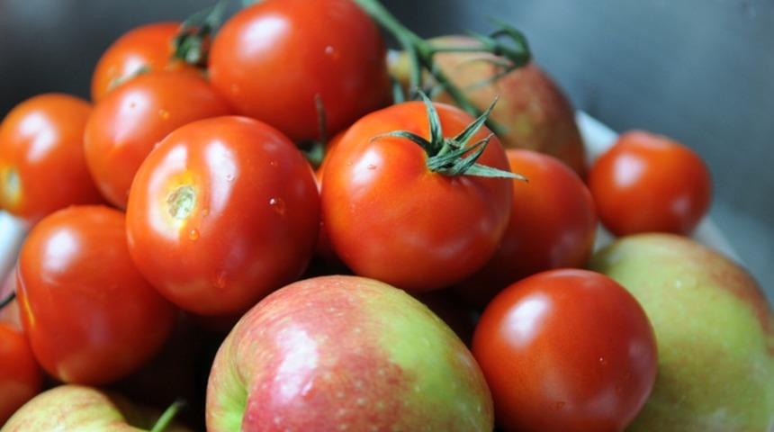 Akciğer kanserinin devası elma ve domates!