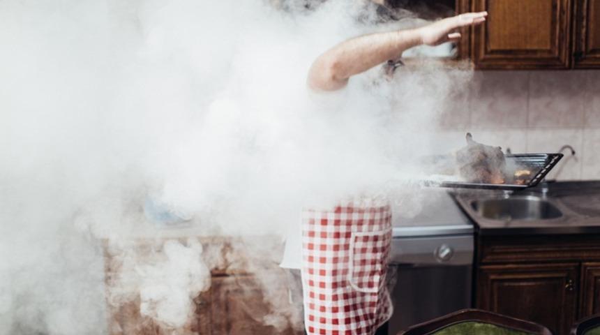 Yemeği mi yaktınız telaşlanmayın! Yanık kokusunu yok edebilirsiniz