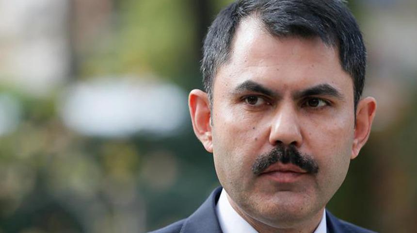 Depremzede çocuklar, Bakan Kurum ve ünlü futbolcularla birlikte sahaya çıkacak