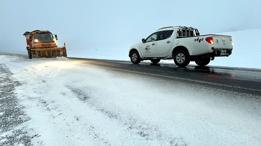 Ardahan'da kar ve sis ulaşımı aksatıyor
