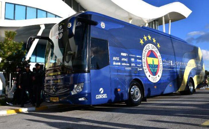 Minik hayranı Fenerbahçe'nin yıldızı Arda Güler'i görünce gözyaşlarına hakim olamadı! G1