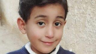 Hayvanat bahçesinde dehşet! 6 yaşındaki çocuk kafese tırmanırken demirlerin arasına sıkıştı... Aslanların saldırdığı çocuk hayatını kaybetti