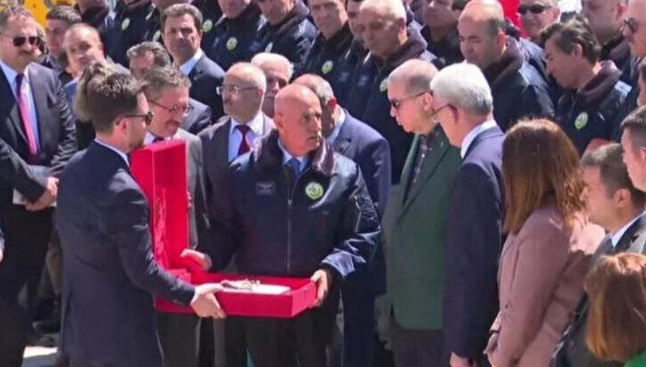 Cumhurbaşkanı Erdoğan yangın söndürme uçağı teslim törenine katıldı