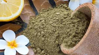 Kınanın saça faydaları nelerdir, saça kına yakmak ne işe yarar? Kına saçı gürleştirir mi, kına saçta ne kadar süre durmalı? 