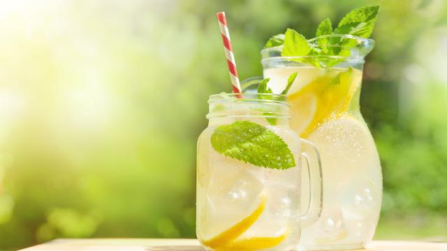 Limonlu soda faydaları nelerdir, hamilelikte zararlı mı? Limonlu soda kaç kalori, kilo aldırır mı?	