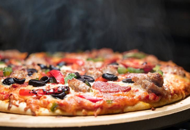 Evde pratik pizza tarifi! 15 dakikada hazırlanan kolay pizza nasıl yapılır?