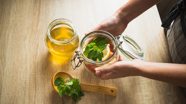 Oğul otunun faydaları nelerdir, nasıl kullanılır? Oğul otu ne işe yarar, oğul otu çayı nasıl demlenir?