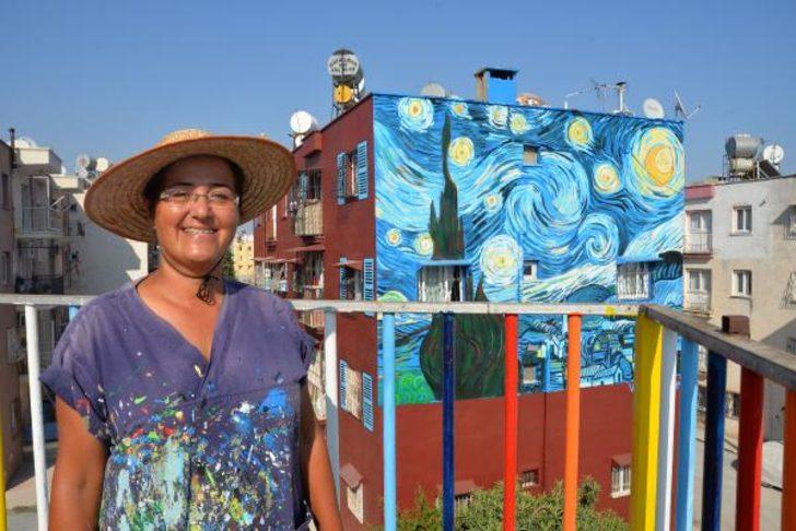 Frida&rsquo;da inecek var! Mersin&rsquo;in sokaklarını tablolarıyla donatan Nazife Abla 