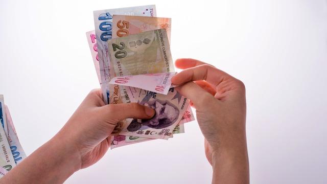 Kadını erkeği fark etmiyor! Yüksek emekli maaşı alayım derken zarar etmeyin… Doğum ve askerlik borçlanmasına asgari ücret ayarı