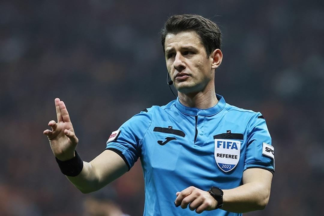 S&uuml;per Lig'de her ma&ccedil;ın en &ccedil;ok konuşulan ismi onlar! Hakemlerin kazandığı para dudak u&ccedil;uklattı!