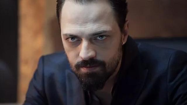 Gelsin Hayat Bildiği Gibi'nin Sadi Payaslı'sı Ertan Saban'ın kardeşi de ünlü çıktı! Meğer Elveda Rumeli'de 