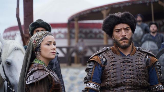 Bir dizi aşkı daha gerçek oldu! Kuruluş Osman'ın iki yıldızı evliliğe ilk adımı attı