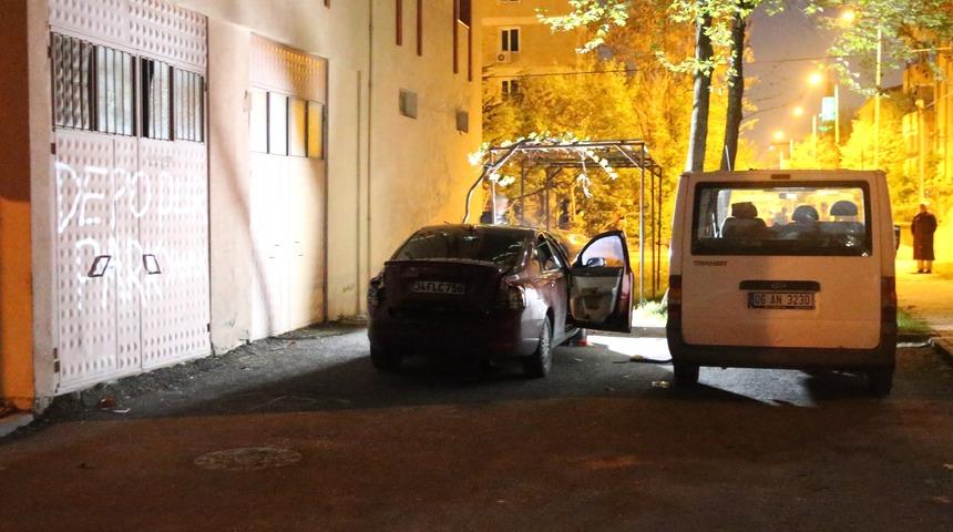 Kayseri'de otomobildeki çakmak gazı tüpünün patlaması sonucu 3 kişi yaralandı