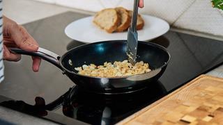 Bu yiyecekler yeniden ısıtıldığında zehre dönüşüyor! Sürekli yapılan ölümcül olabilecek hataya dikkat