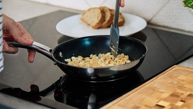 Bu yiyecekler yeniden ısıtıldığında zehre dönüşüyor! Sürekli yapılan ölümcül olabilecek hataya dikkat