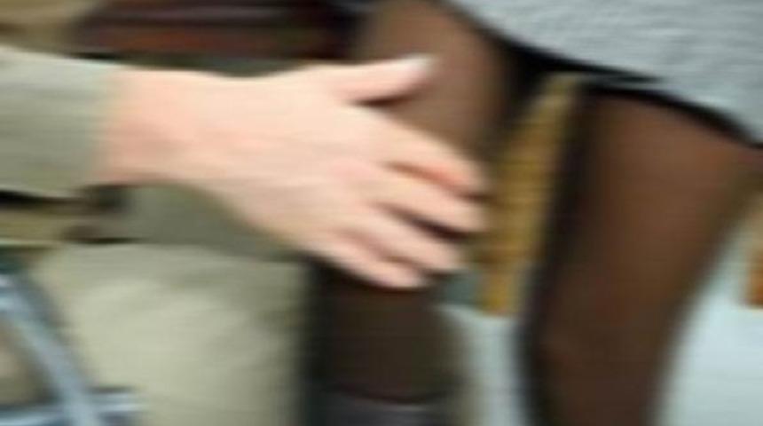 Lisede taciz skandalı! Öğretmen öğrencisini elle taciz etti