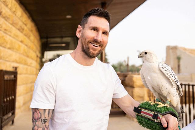 2023-05-04T160237Z_1933978243_RC2QP0ARZ4NF_RTRMADP_3_SOCCER-SAUDI-MESSI