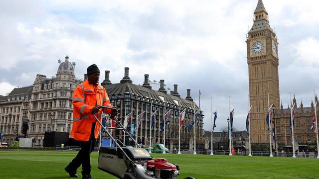Dünyanın gözü orada! Londra'da taç giyme töreni için hazırlıklar tamamlandı