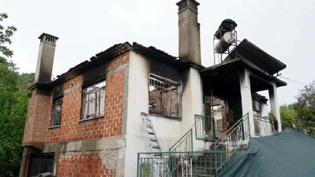 Yangın faciası can aldı! Anne ve oğlu öldü, kızı yaralı